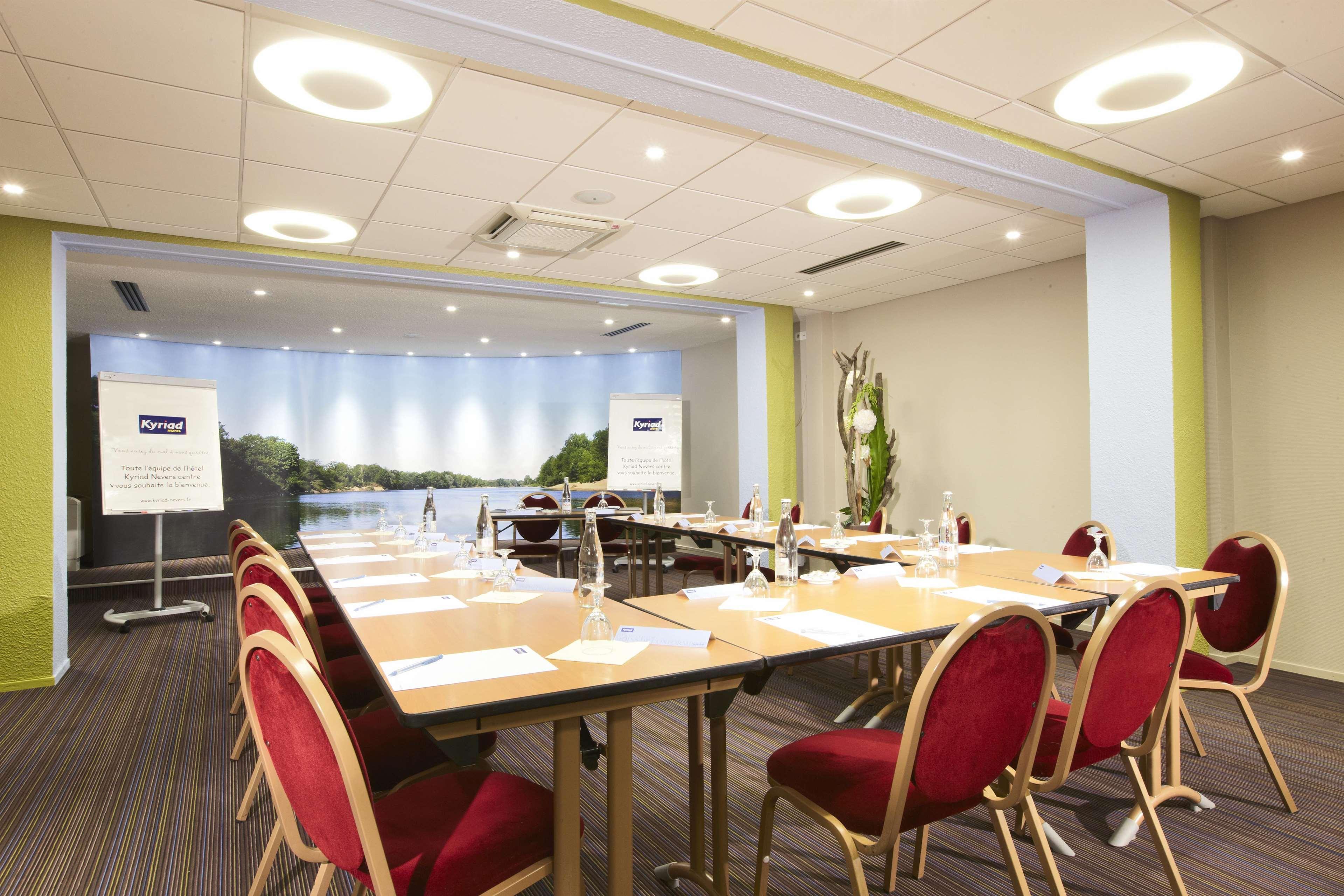 Kyriad Hotel Nevers Centre Dış mekan fotoğraf