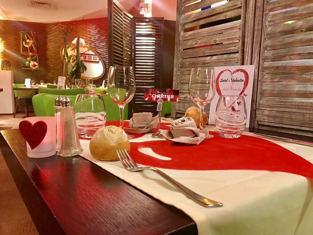 Kyriad Hotel Nevers Centre Restoran fotoğraf