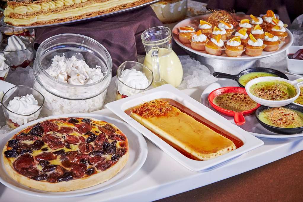 Kyriad Hotel Nevers Centre Restoran fotoğraf